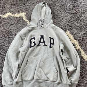 Women’s gap sweatshirt